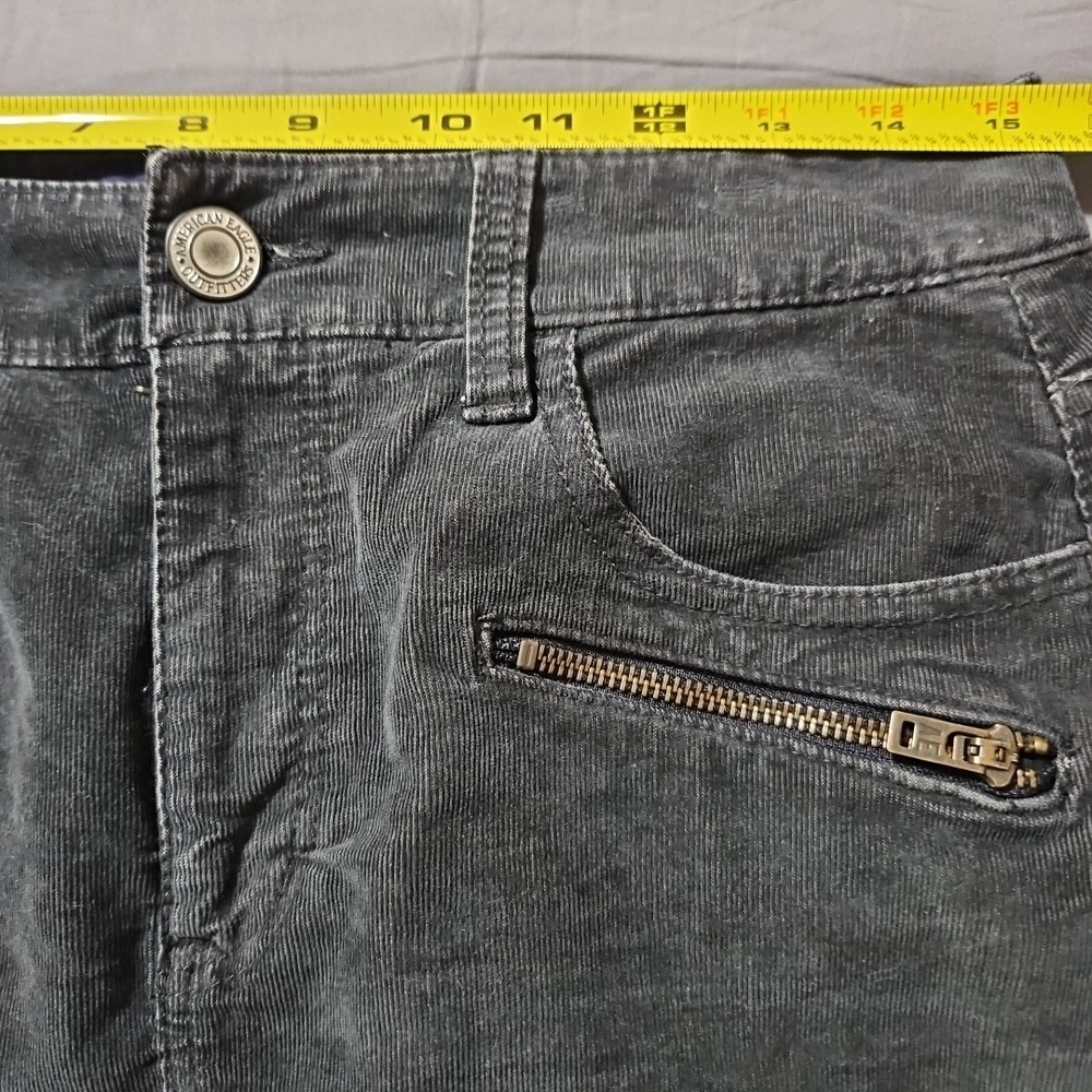 American Eagle Corduroy Low Rise Micro Mini Skirt Retro Y2K Size 8 Gray Festival - Picture 9 of 9